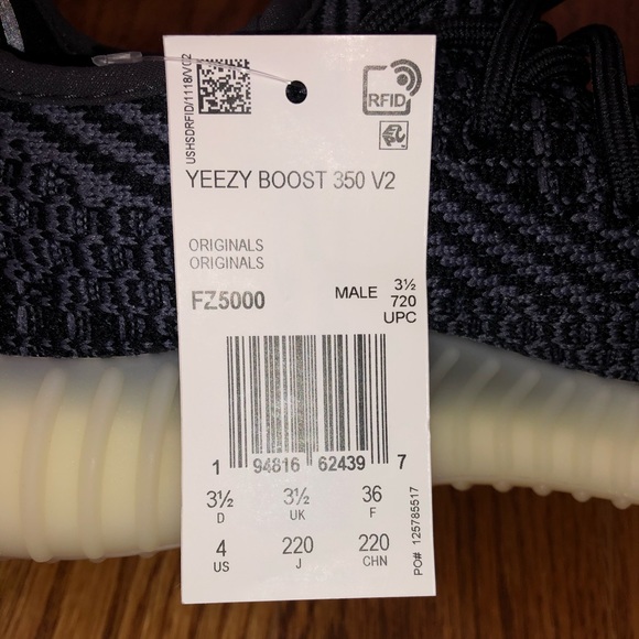 SOLD!! YEEZY BOOST 350 V2 - Picture 3 of 6